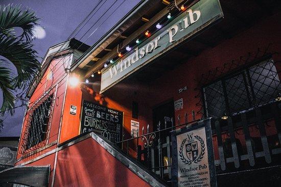 Windsor Pub
