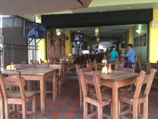 Restaurante Cazuela y Tizon