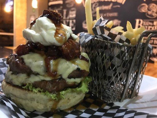 La Burgeseria Gourmet
