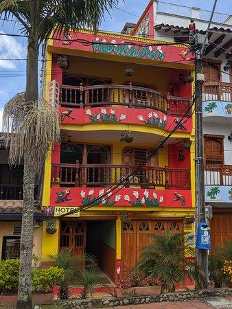 Tiki Taka Resto Bar
