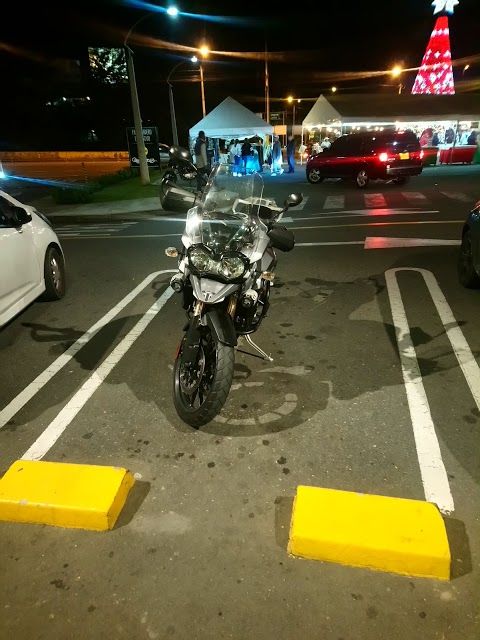 Exito Indiana Mall